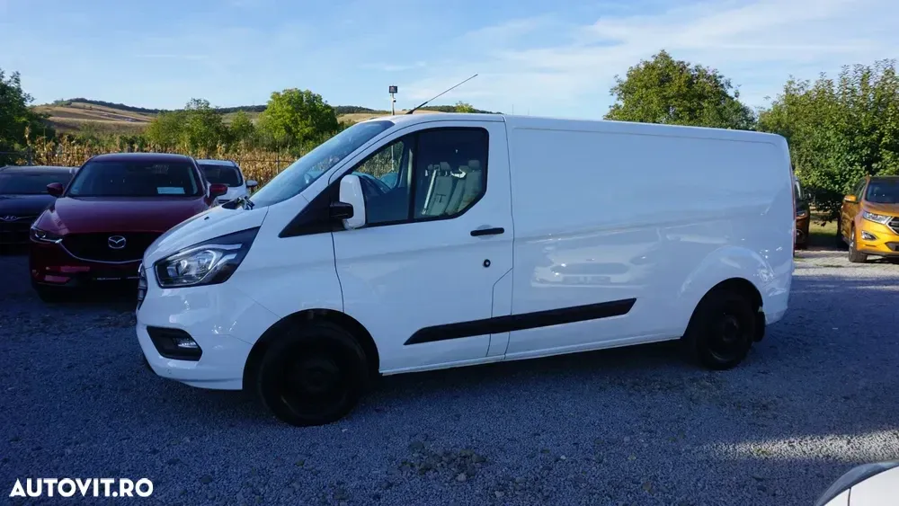 Ford Transit Custom — imagine 3