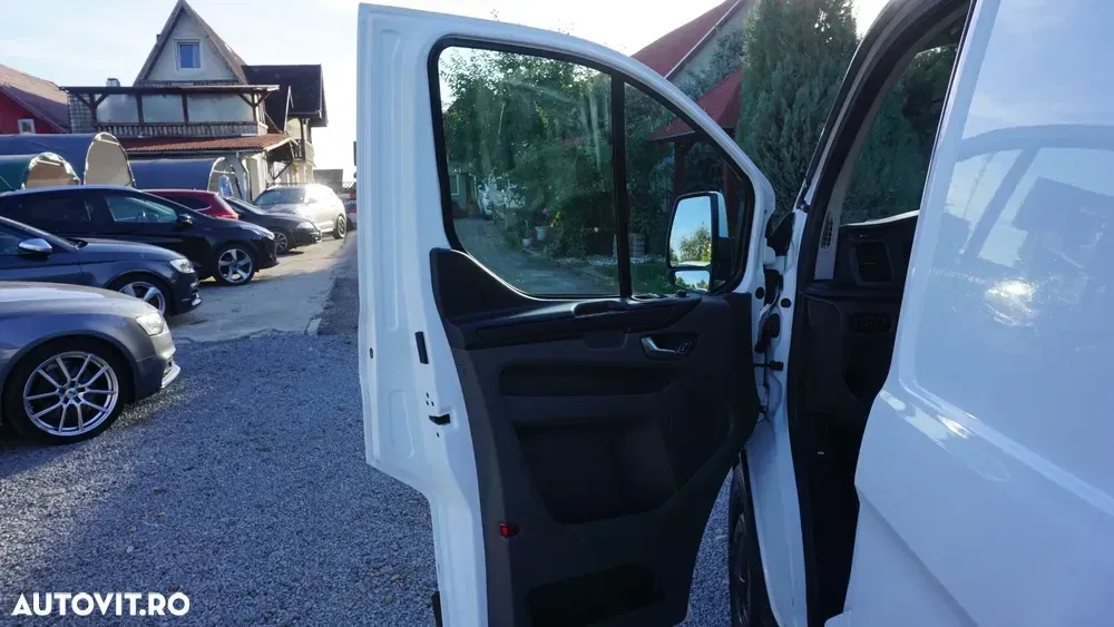 Ford Transit Custom — imagine 6