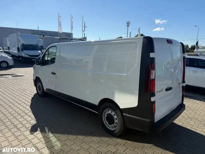 Renault Renault Trafic L2H1 dCi150 - Detarat la 2.49T