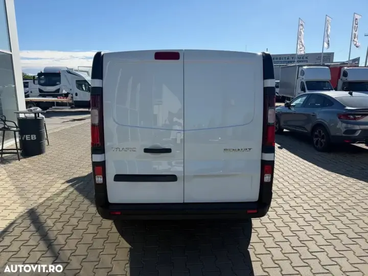 Renault Renault Trafic L2H1 dCi150 - Detarat la 2.49T