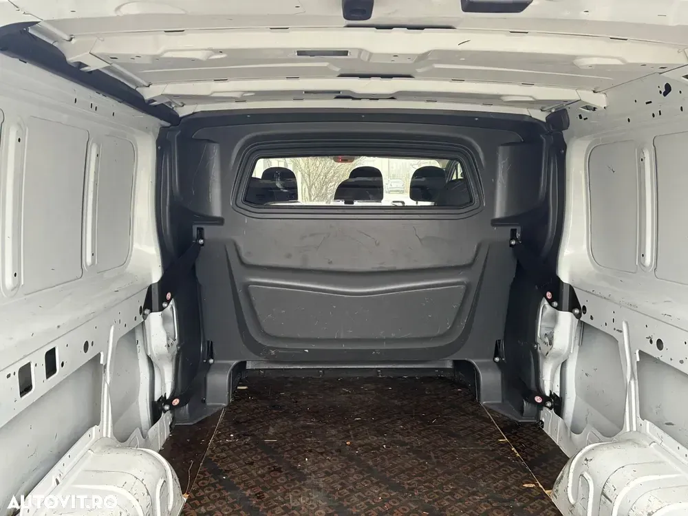 Renault TRAFIC — imagine 5