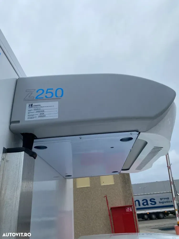 Piaggio NP6 Box Izoterm — imagine 5