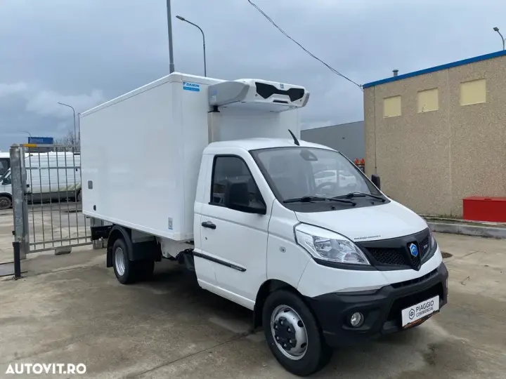 Piaggio NP6 Box Izoterm