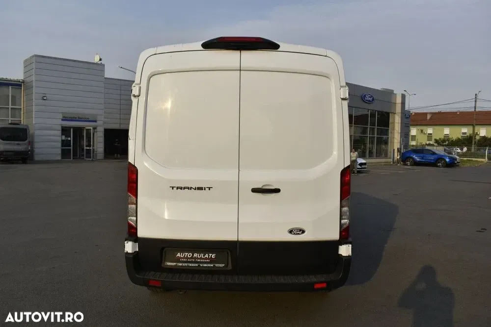 Ford Transit — imagine 6