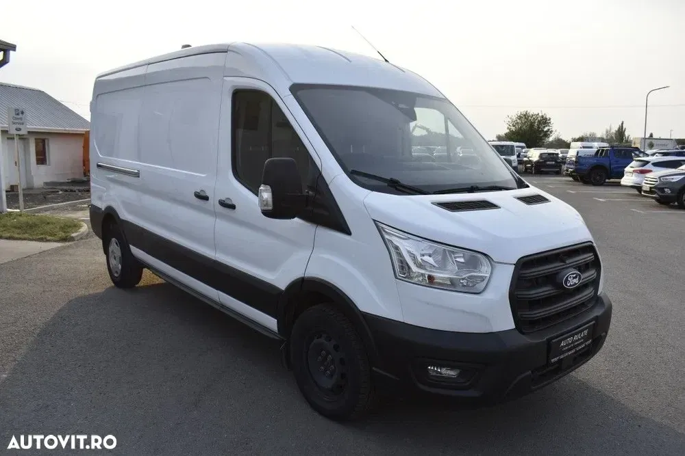 Ford Transit — imagine 4