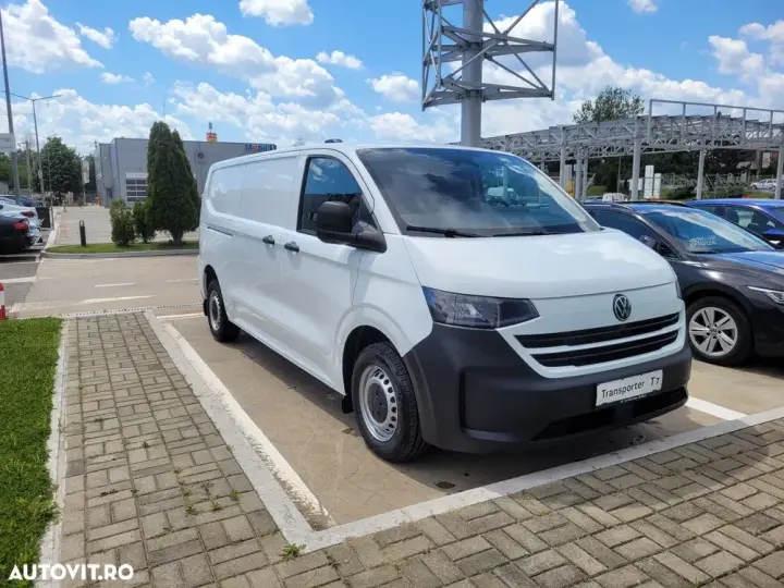 Volkswagen T7 Furgon Lung 110CP M6