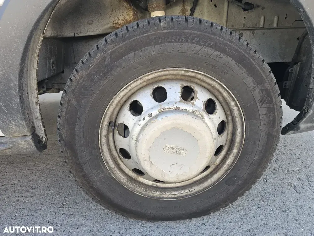 Ford Transit — imagine 5