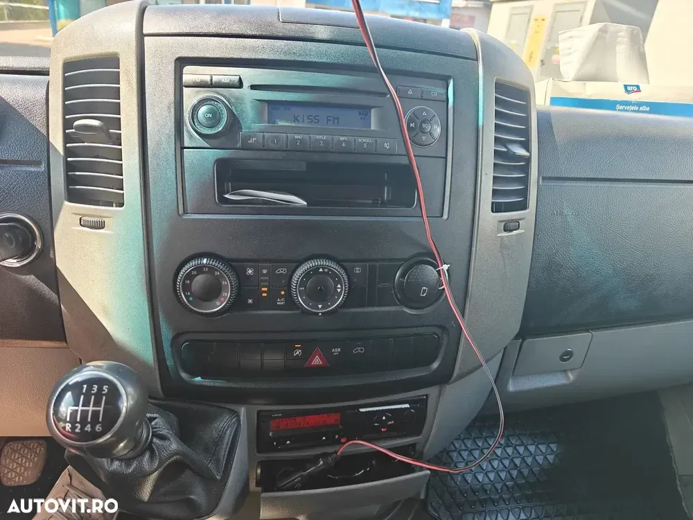 Volkswagen Crafter 2.0 TDI 143 CP prelată + remorcă prelată 2 axe - ansamblu complet — imagine 3