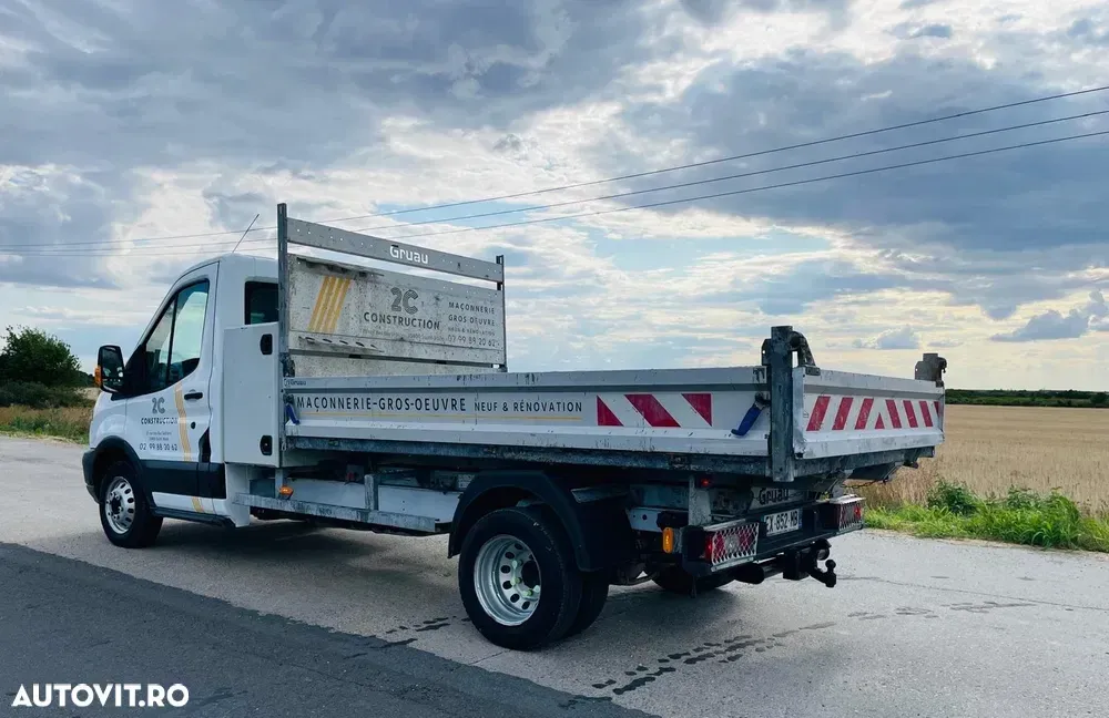 Ford Transit — imagine 4