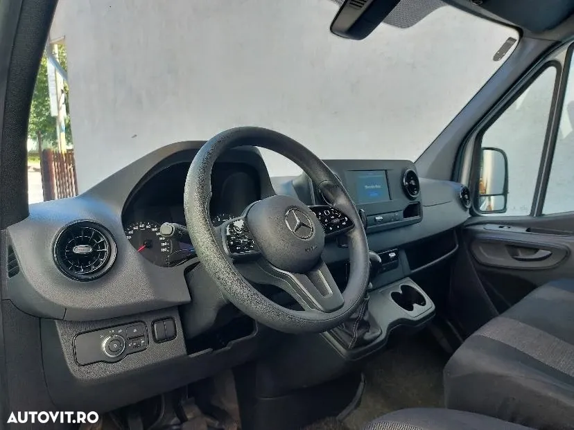 Mercedes-Benz SPRINTER L2H1 — imagine 2