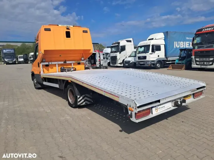 Iveco DAILY 35C18 3.0D 180CP TRANSPORT AUTO CABINA DE DORMIT
