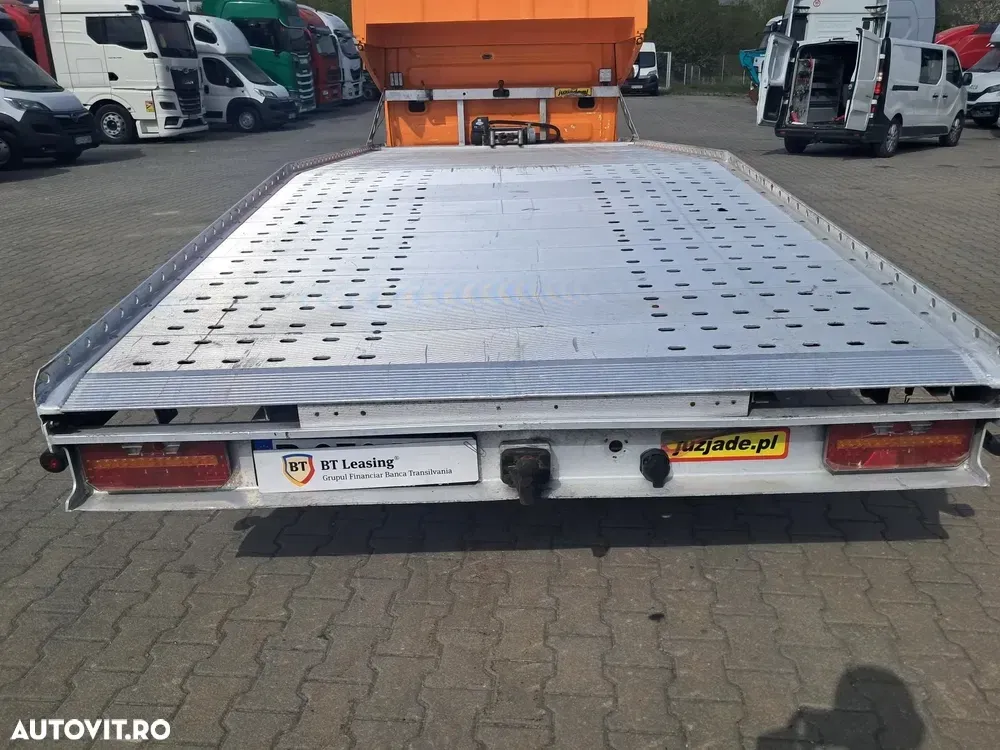 Iveco DAILY 35C18 3.0D 180CP TRANSPORT AUTO CABINA DE DORMIT — imagine 5