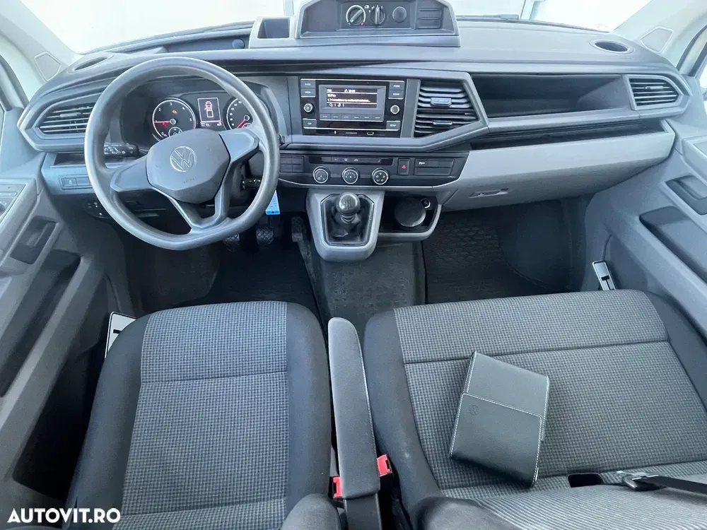 Volkswagen TRANSPORTER DOKA — imagine 6