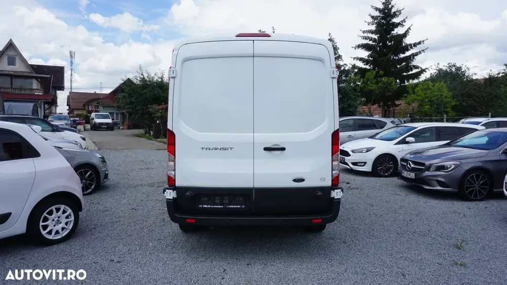 Ford Transit — imagine 5