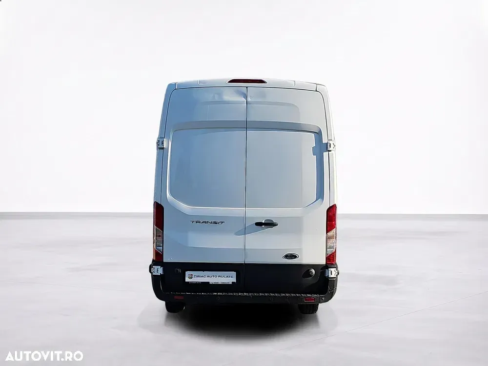 Ford Transit — imagine 4