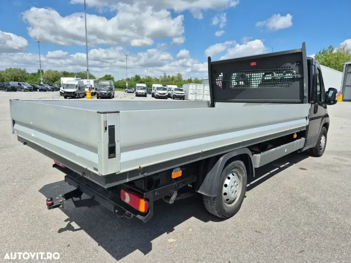 Peugeot 435 L4