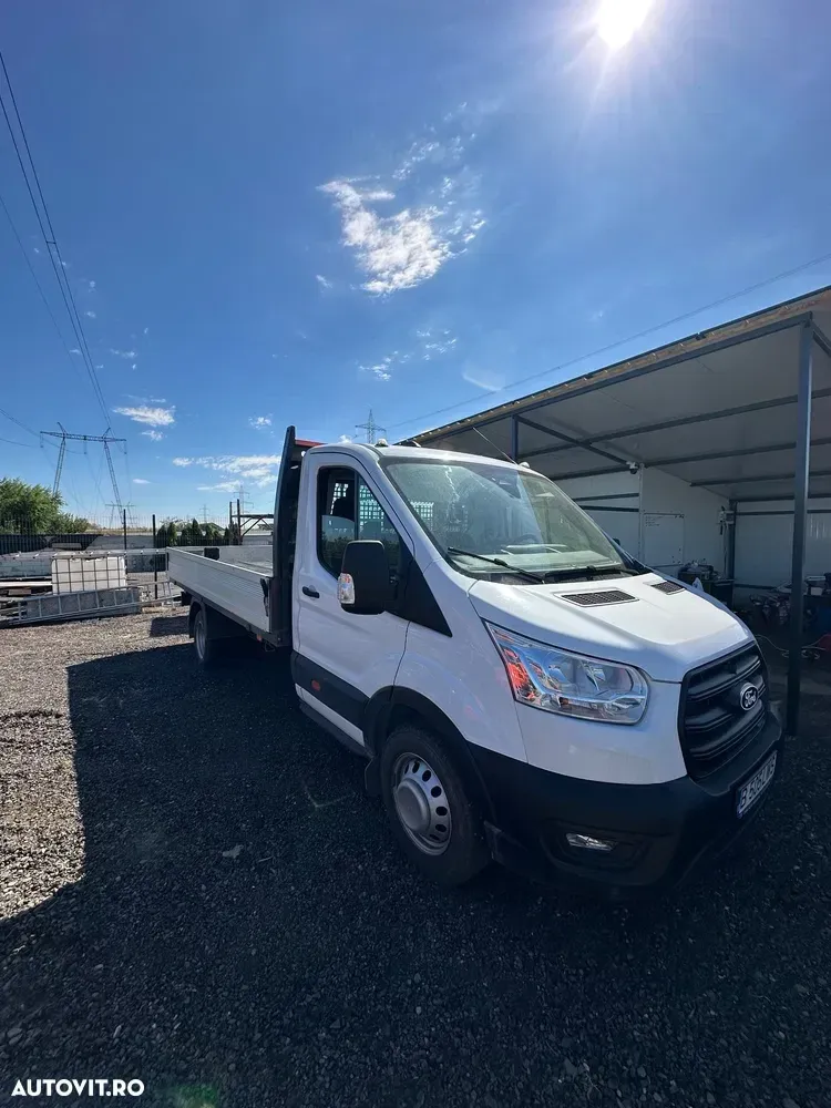 Ford Transit — imagine 5