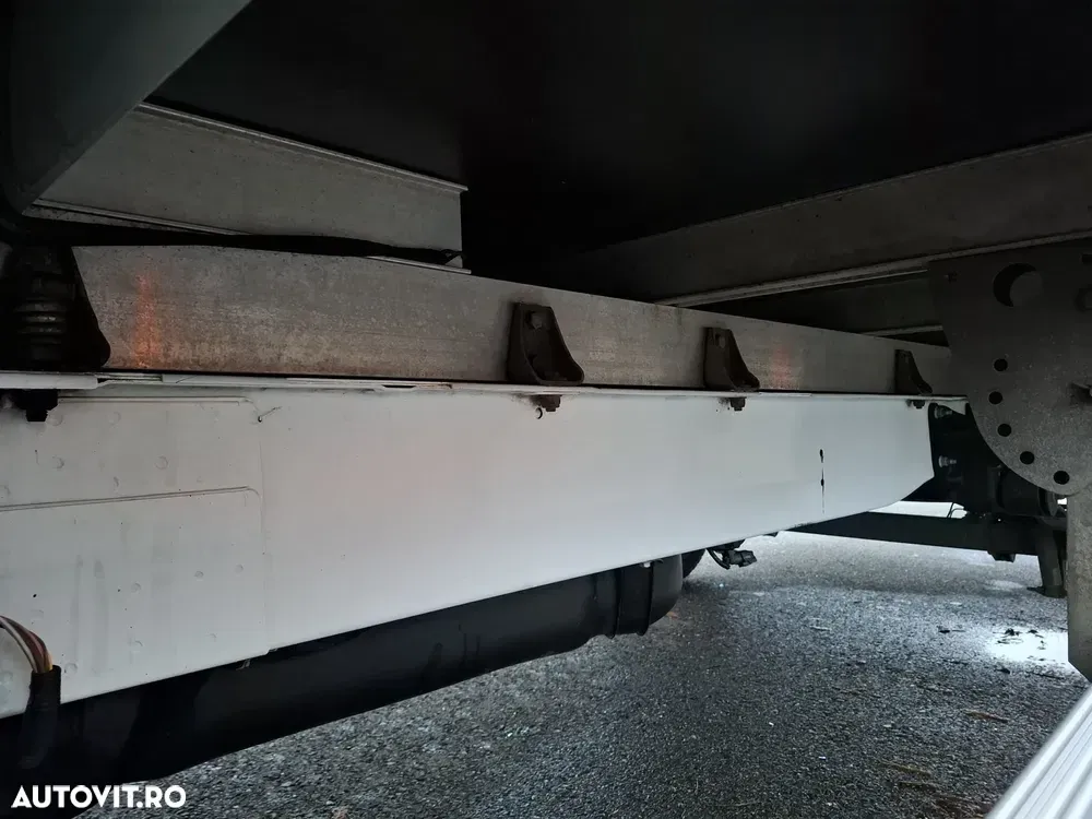 Ford Unic PROP/ 9pal,sasiu AL,dormitor,perne,webasto-GARANTIE 2027 — imagine 6