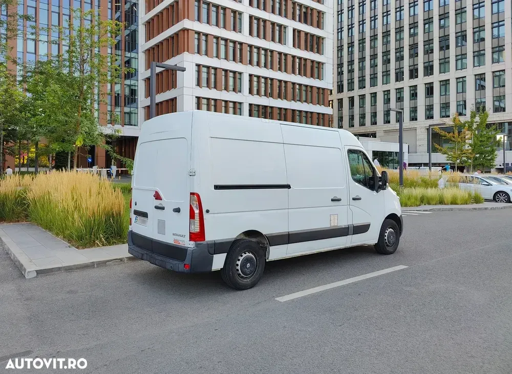 Renault Master L2H2 — imagine 3