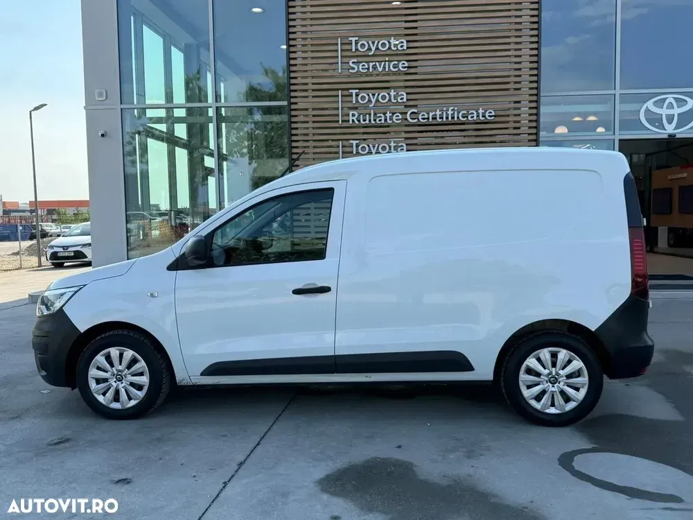 Renault Express — imagine 5