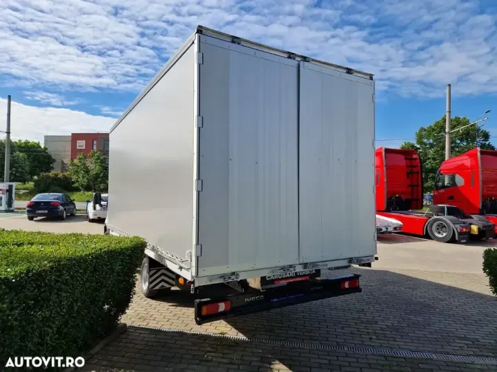 Iveco Daily 50C18HA8Z detarat la 3.5t, cu prelata 14 EWP