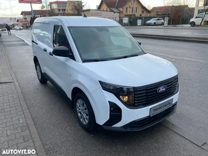 Ford Transit Courier Van Trend