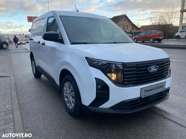 Ford Transit Courier Van Trend