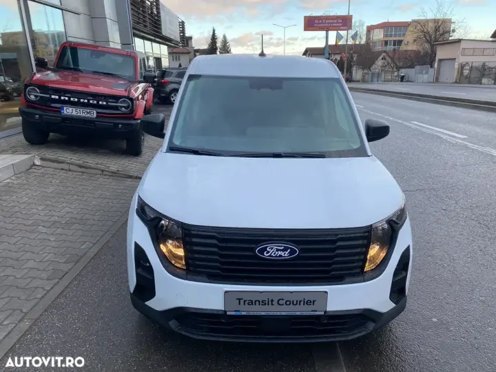 Ford Transit Courier Van Trend