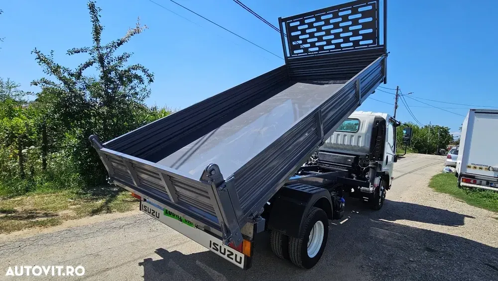 Isuzu Basculabila — imagine 5