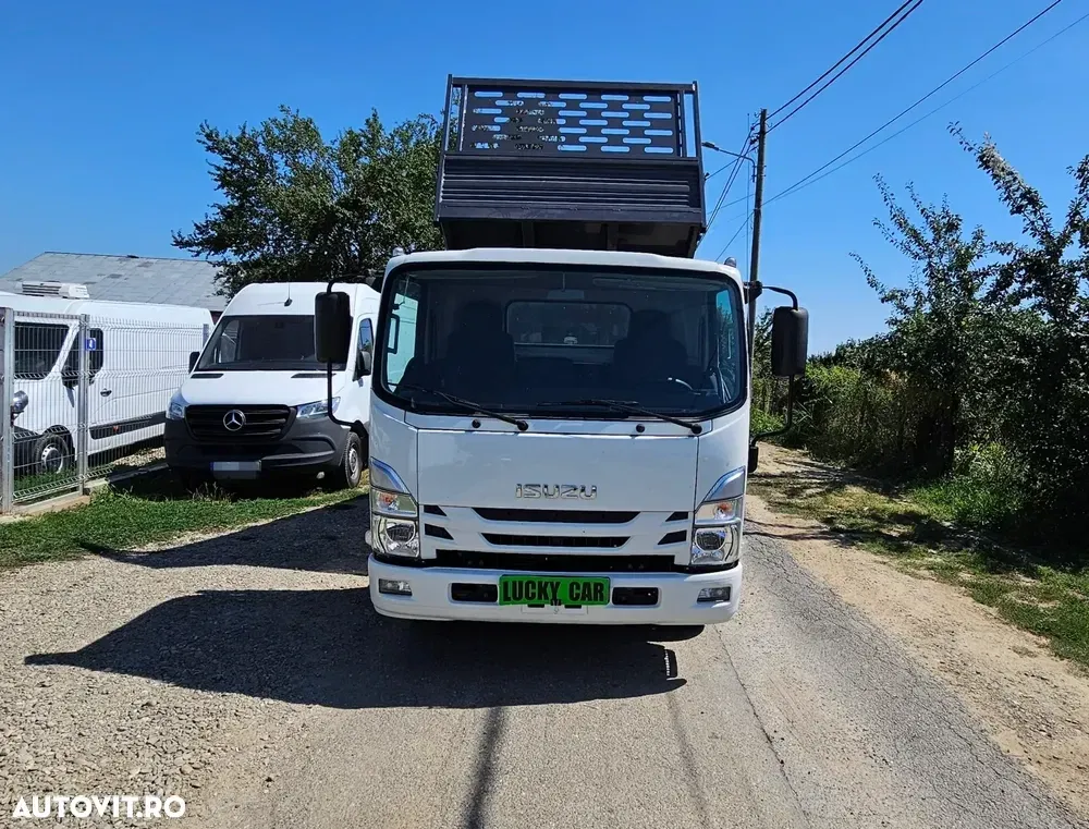 Isuzu Basculabila — imagine 2
