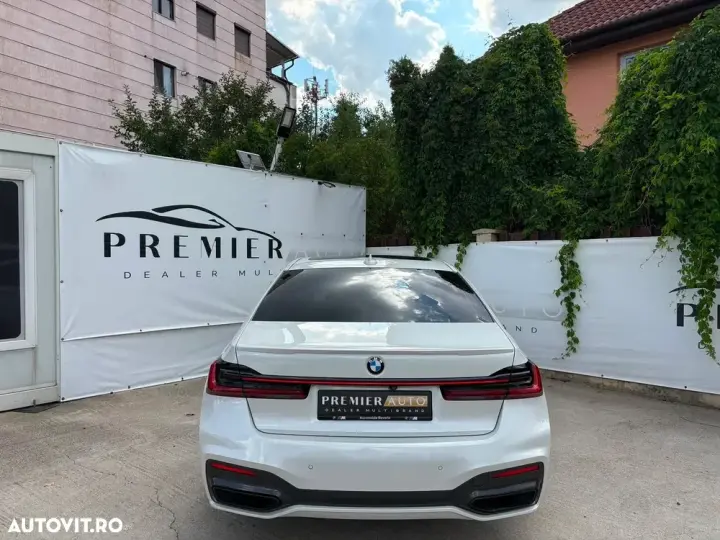 BMW Seria 7 G11/G12 [2015 - 2022] 740Li