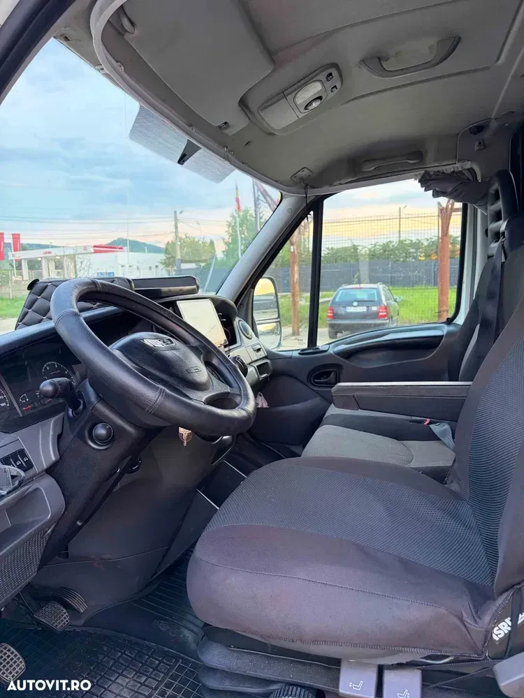 Iveco Daily 35S17 - transportor 3 pozitii — imagine 6