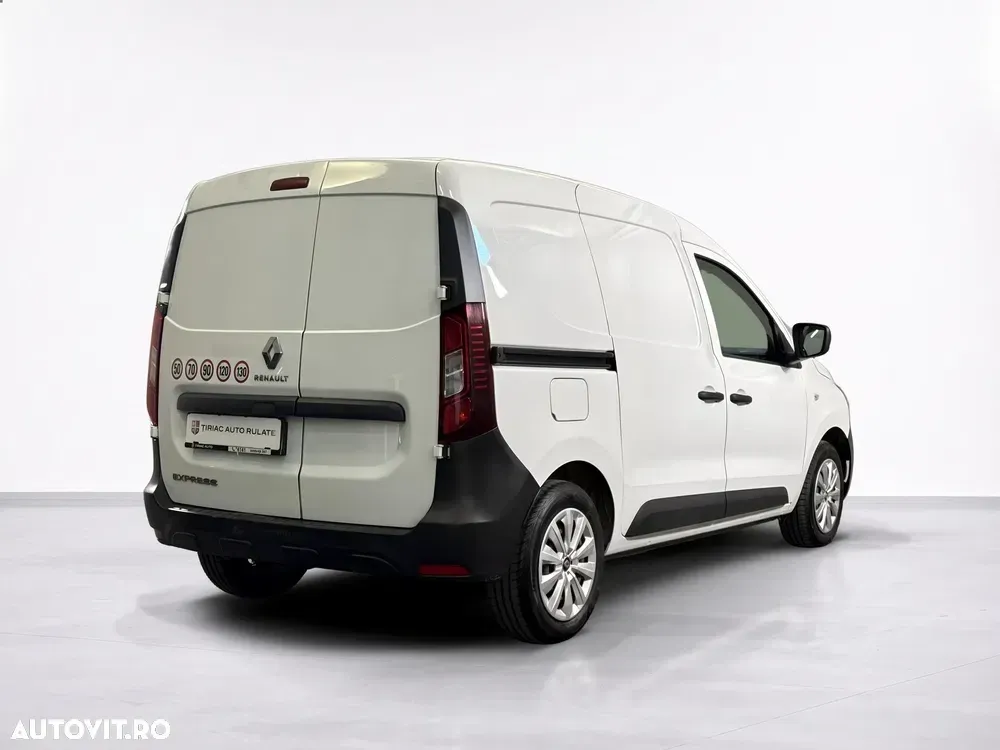 Renault Express — imagine 5