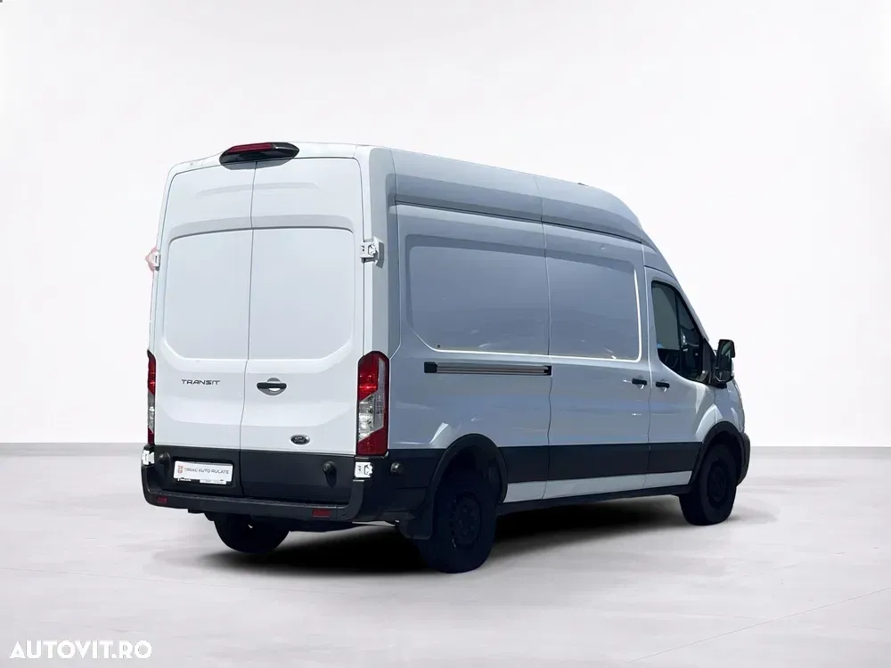Ford Transit — imagine 5