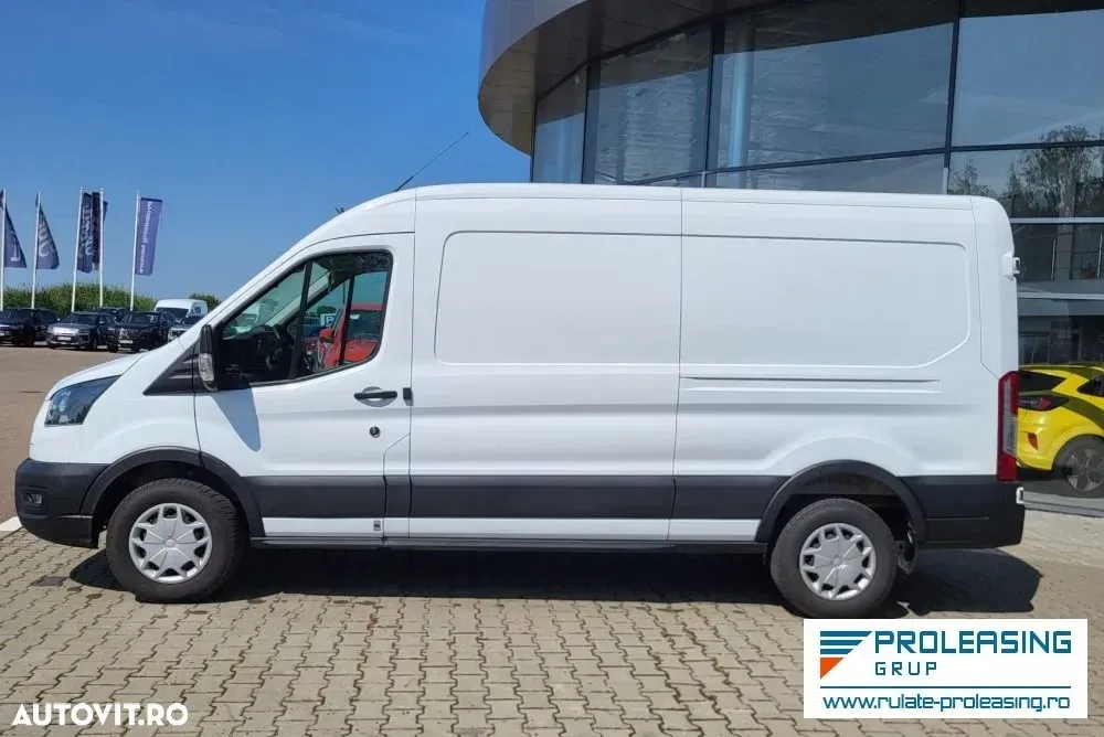 Ford Transit — imagine 3