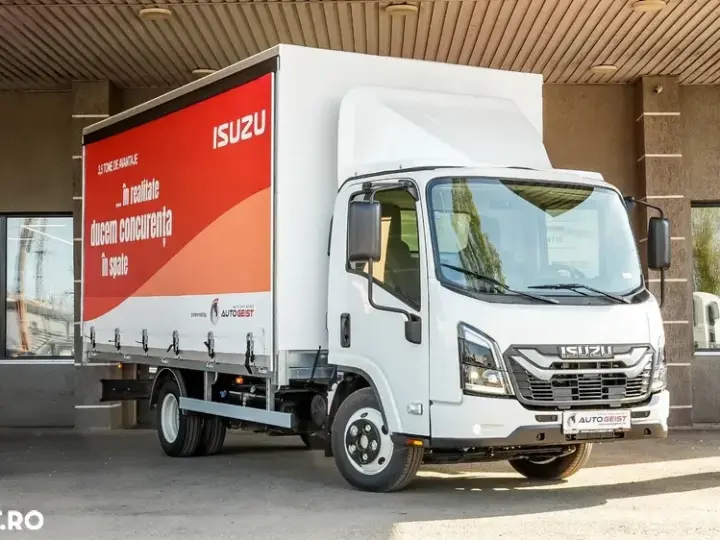 Isuzu M21