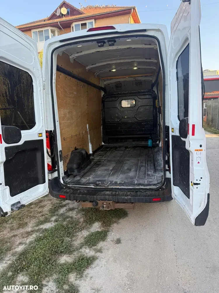 Ford Transit — imagine 6