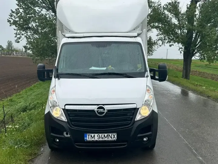 Opel Movano