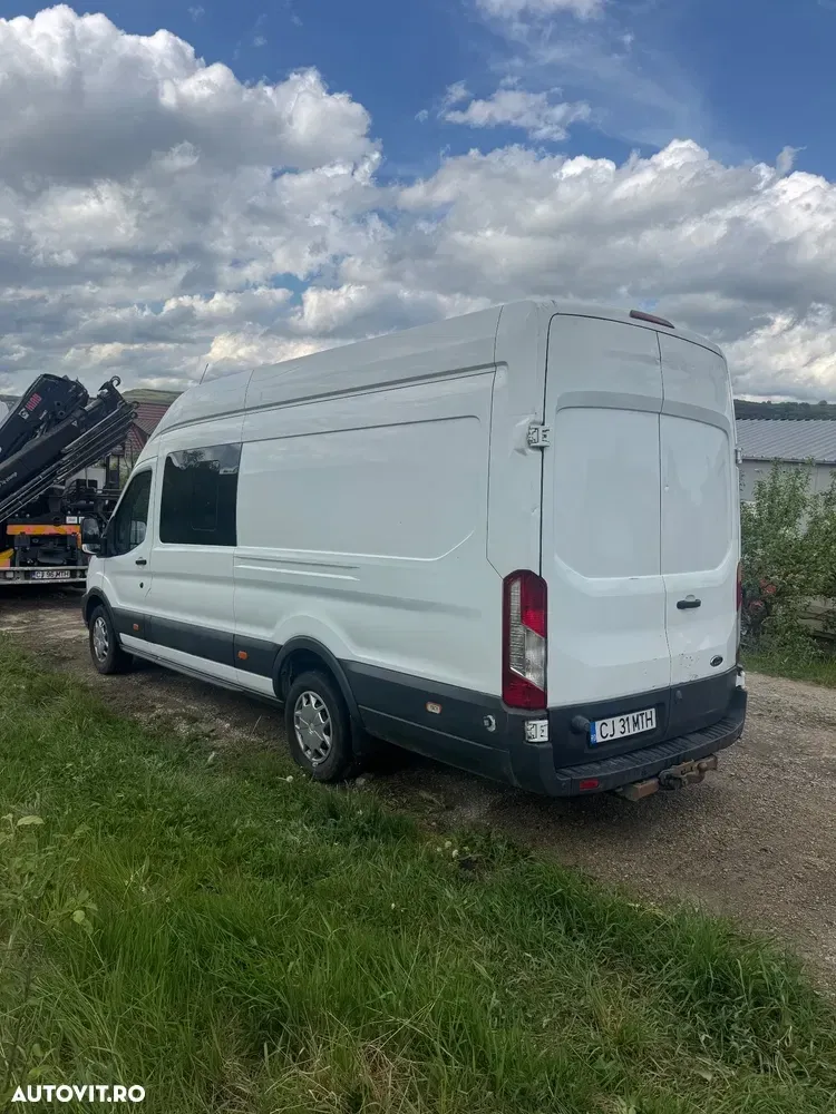 Ford Transit — imagine 5
