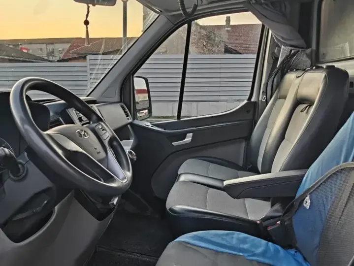 Hyundai H350
