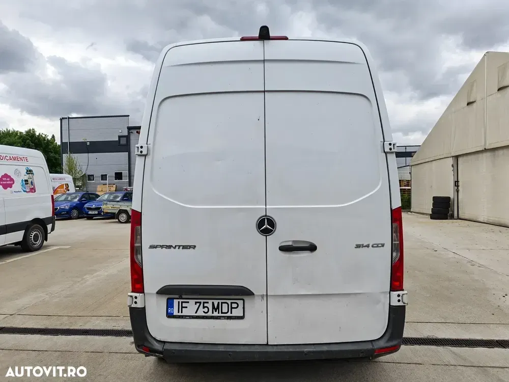 Mercedes-Benz Sprinter — imagine 3