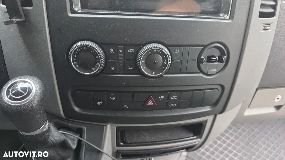 Mercedes-Benz Sprinter maxi — imagine 4