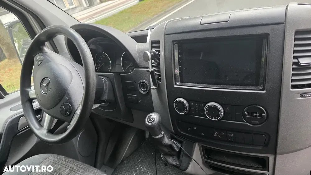 Mercedes-Benz Sprinter maxi — imagine 3