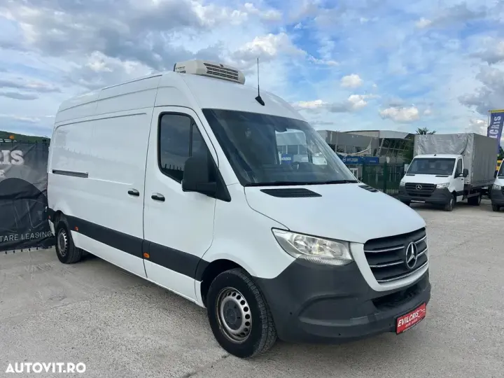 Mercedes-Benz Sprinter FRIGORIFIC AUTOMAT 2 COMPARTIMENTE