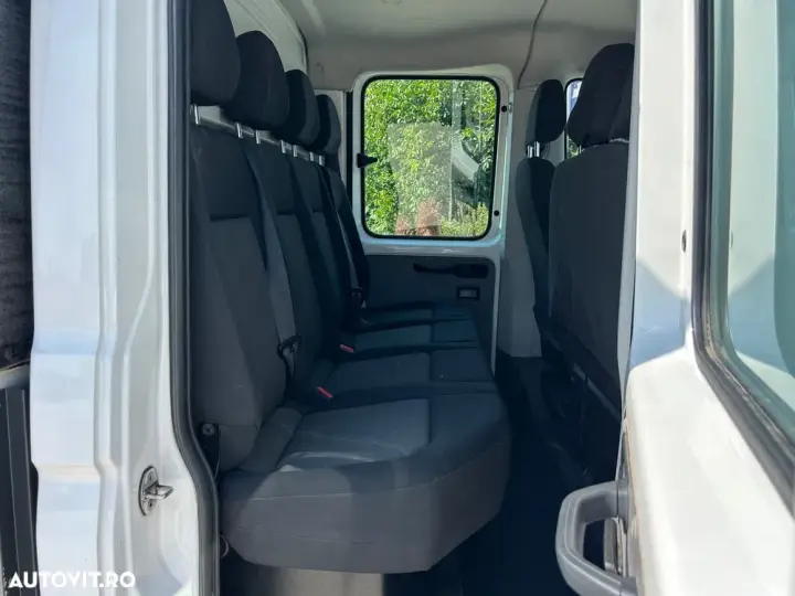 Volkswagen Crafter DOKA 7 LOCURI