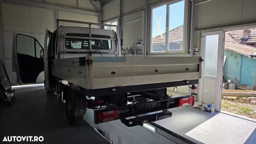 Iveco Daily 35S13, 7 locuri, platforma cu obloane , AC — imagine 2
