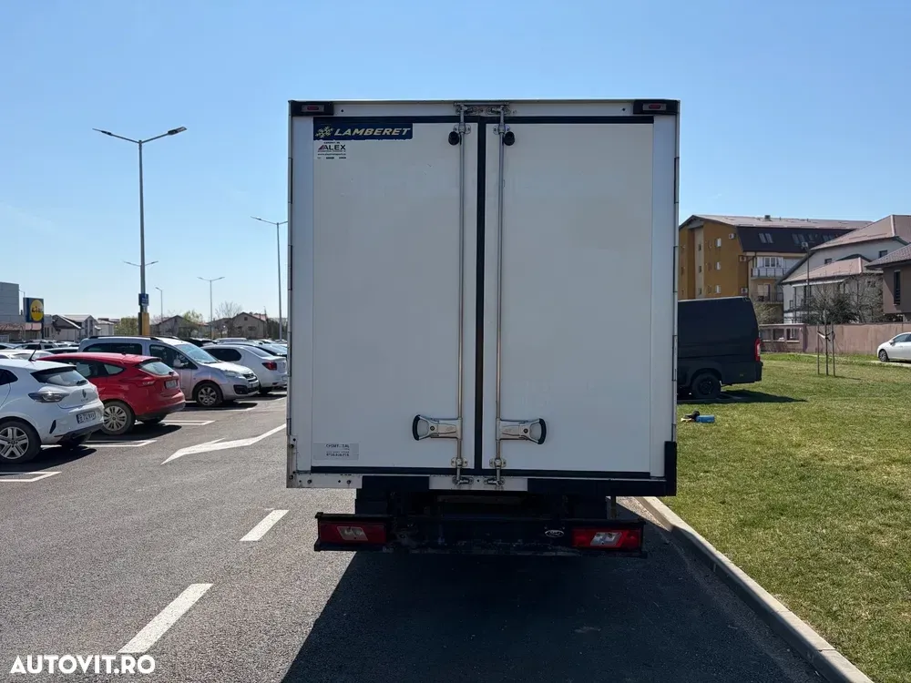 Ford Transit — imagine 6