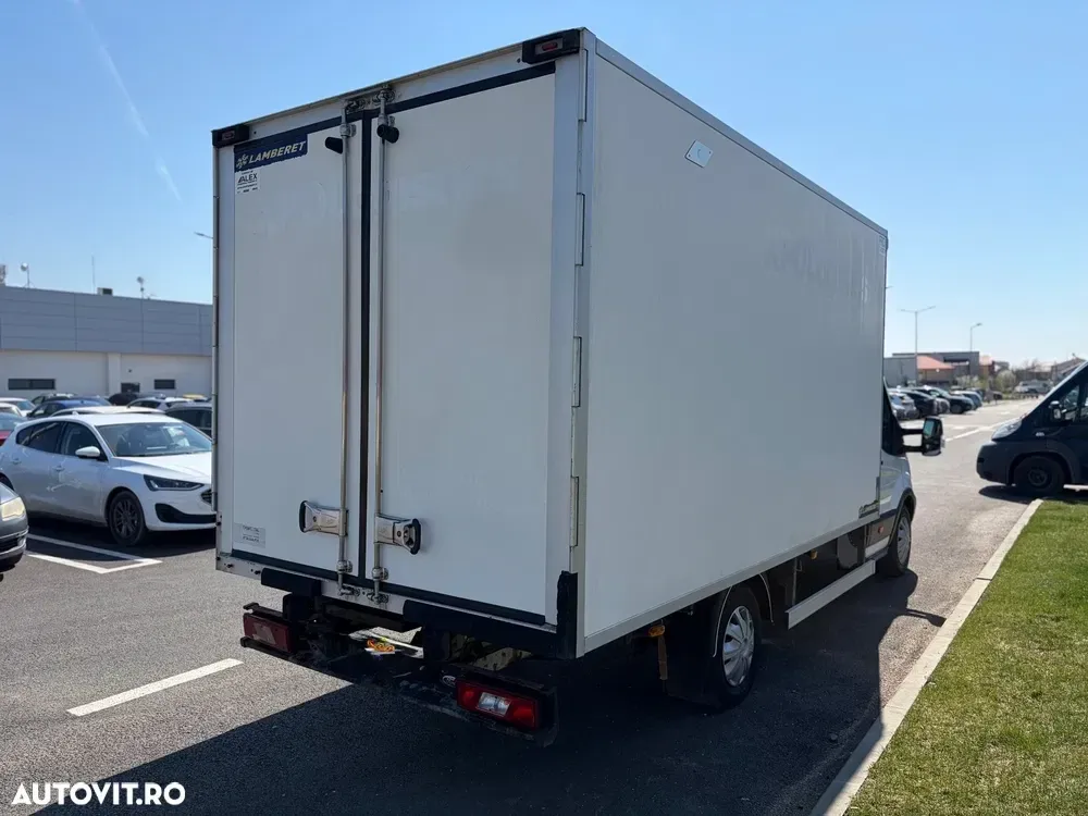 Ford Transit — imagine 5