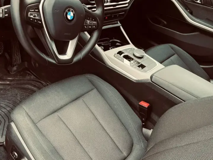BMW Seria 3 320d AT MHEV