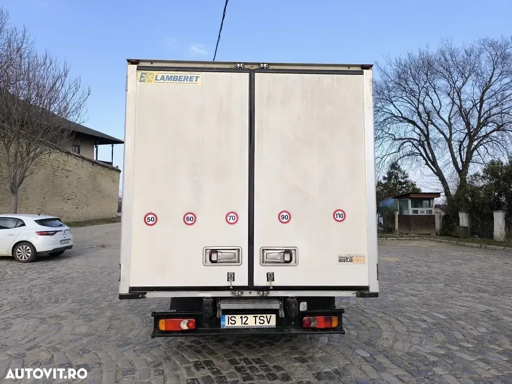 Renault Maxity — imagine 6